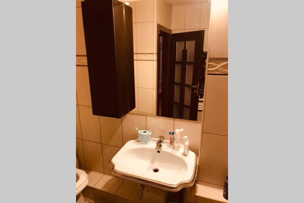 Cozy 2 Rooms Apartment Close To City Center บูคาเรสต์ ภายนอก รูปภาพ