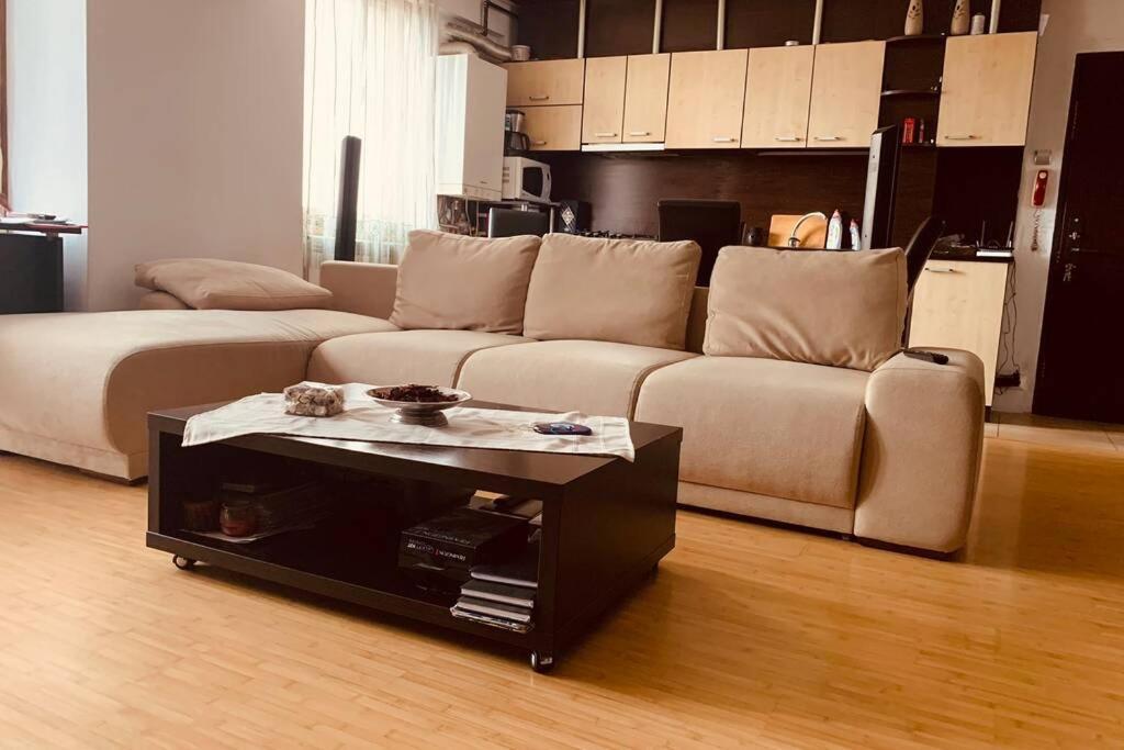 Cozy 2 Rooms Apartment Close To City Center บูคาเรสต์ ภายนอก รูปภาพ